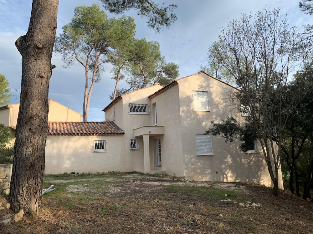 Saint Clément-de-Rivière : villa récente disponible de suite. Bail de 1 an