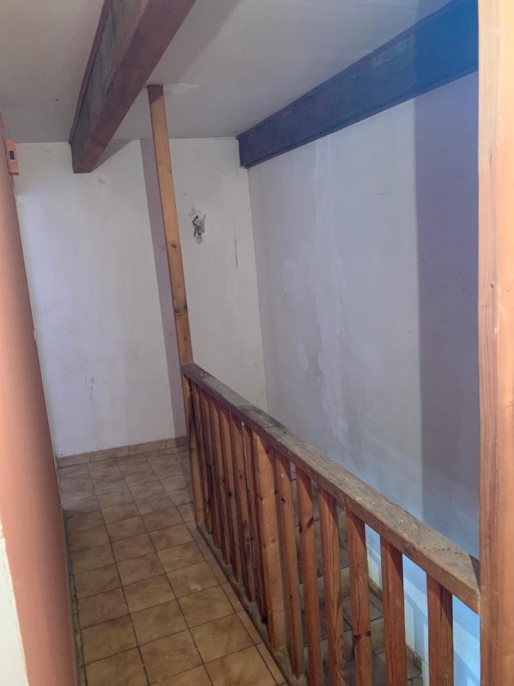 Lunel centre historique : maison de 5 pièces