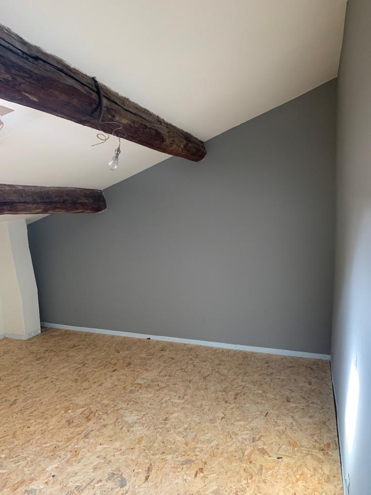 Lunel centre historique : maison de 5 pièces