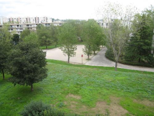 Montpellier quartier Saint Cl�ment : grand 3 pi�ces, proches tous commerces