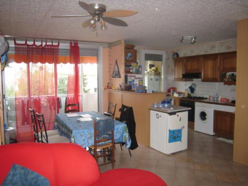 Montpellier quartier Saint Cl�ment : grand 3 pi�ces, proches tous commerces