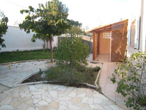 Montpellier-village (proche) : villa r�cente