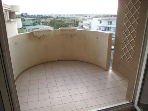 Montpellier Ch�teau d'� : grand 4 pi�ces dernier �tage, terrasses et garages