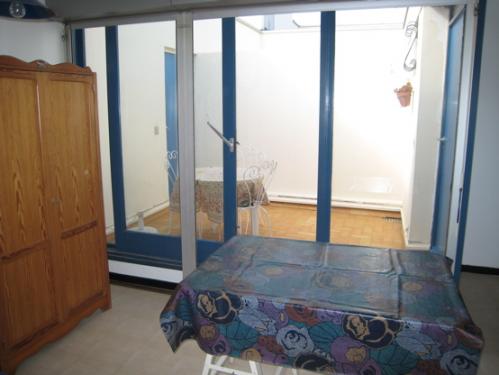 Carnon-Plage : beau studio vue port et mer, avec patio en dernier �tage