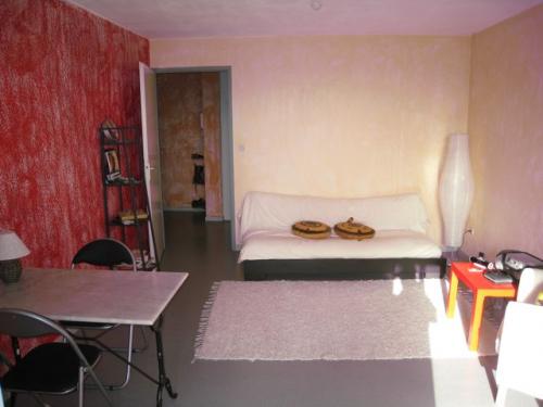Montpellier ouest : T2 �tat neuf + piscine, parking