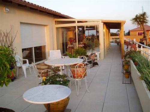 Lattes : superbe appartement sur la vasque, terrasse 280 m2