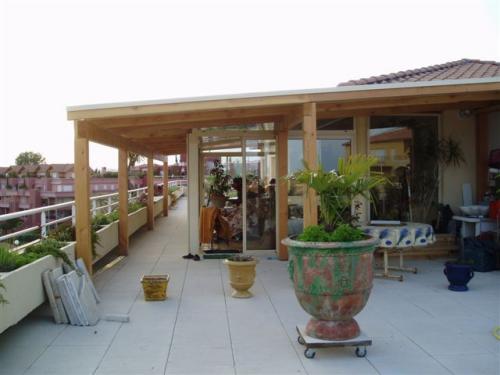 Lattes : superbe appartement sur la vasque, terrasse 280 m2