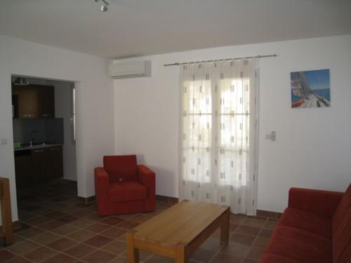 CASTRIES � 19 km de Montpellier, villas meubl�es � louer !