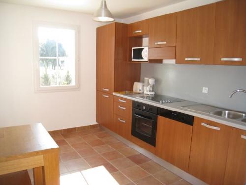 CASTRIES � 19 km de Montpellier, villas meubl�es � louer !