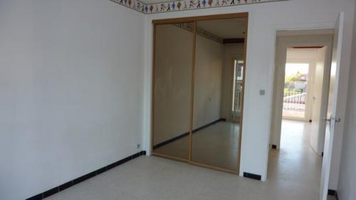 MONTPELLIER CHAMBERTE, T3 RENOVE  IMPECCABLE LIBRE 