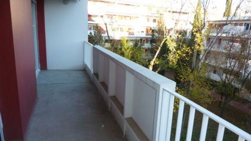 MONTPELLIER CHAMBERTE, T3 RENOVE  IMPECCABLE LIBRE 