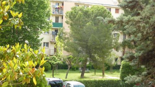 Montpellier Chamberte : FF4 + garage, vue parc class� !