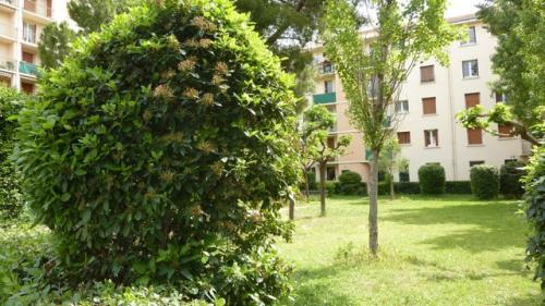 Montpellier Chamberte : FF4 + garage, vue parc class� !