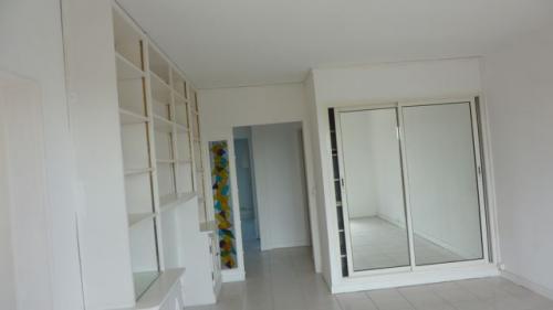 Montpellier Chamberte haute : 3 pi�ces, libre de suite