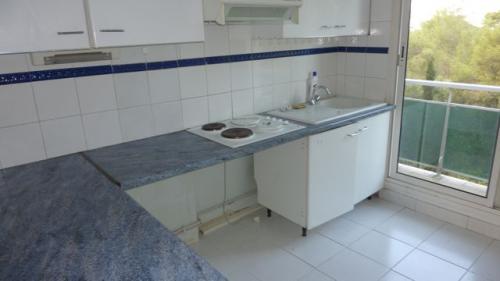 Montpellier Chamberte haute : 3 pi�ces, libre de suite