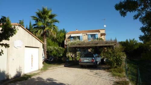 PIGNAN, villa comprenant 2 appartements de 90 m2 chacun
