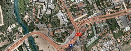 Montpellier - Castelnau : T2, pr�s tram 2 (arr�t de Gaulle)