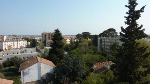 Montpellier ouest, pr�s tram 3 : FF5 en dernier �tage